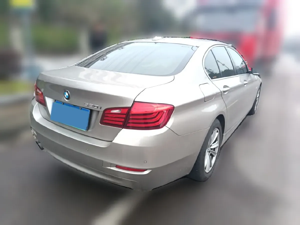 2014 BMW 5 Series 2.0T 184HP L4 8AT,autocango,china used car exporter,china ev exporter,chinese used car exporter,chinese used ev exporter