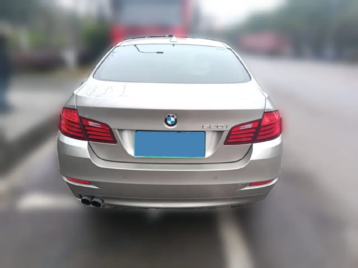 2014 BMW 5 Series 2.0T 184HP L4 8AT,autocango,china used car exporter,china ev exporter,chinese used car exporter,chinese used ev exporter