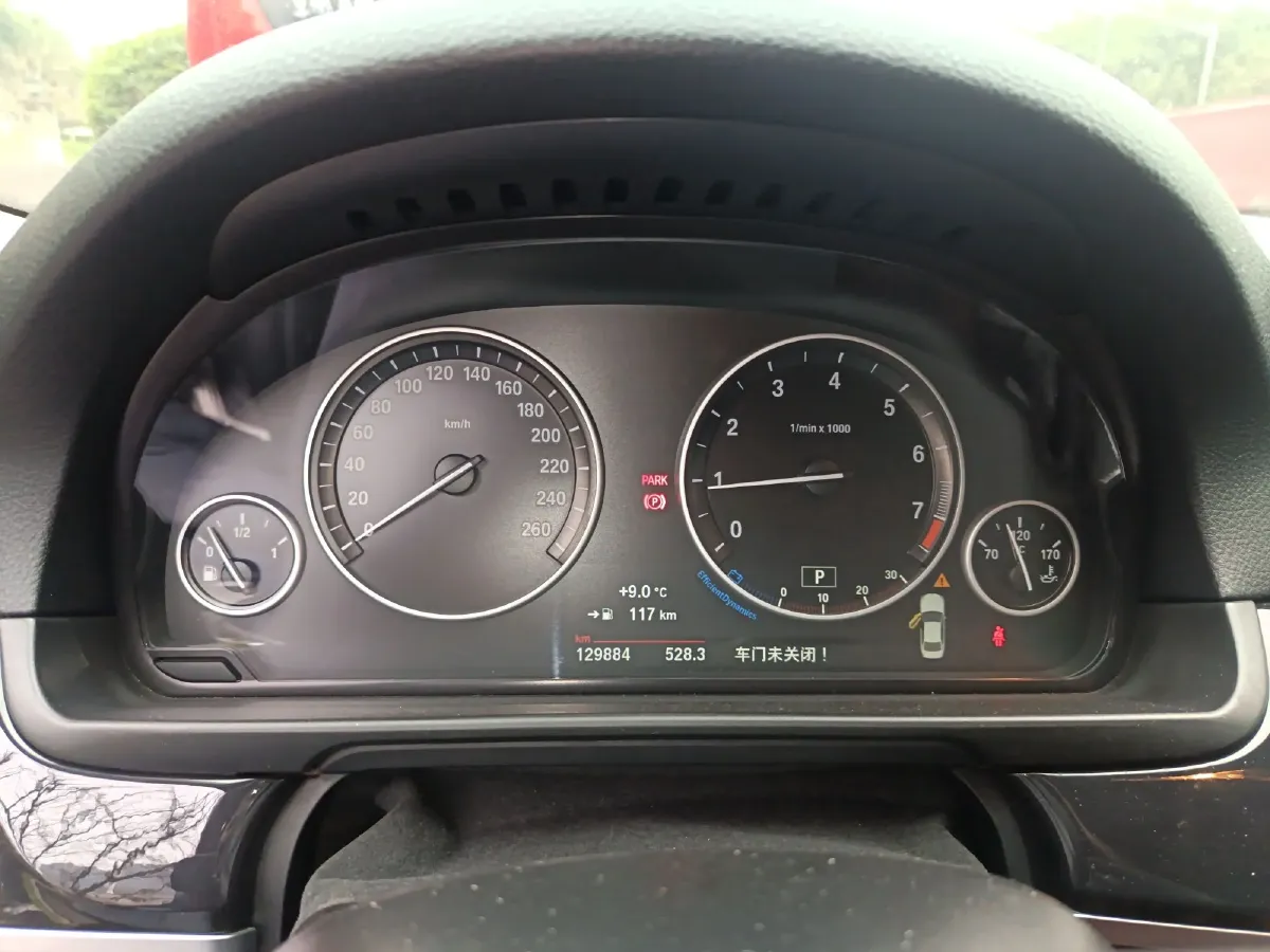 2014 BMW 5 Series 2.0T 184HP L4 8AT,autocango,china used car exporter,china ev exporter,chinese used car exporter,chinese used ev exporter