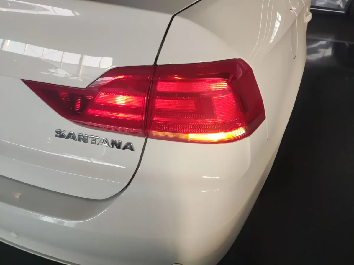 2021 Volkswagen Santana 1.5L 112HP L4 6AT,autocango,china used car exporter,china ev exporter,chinese used car exporter,chinese used ev exporter