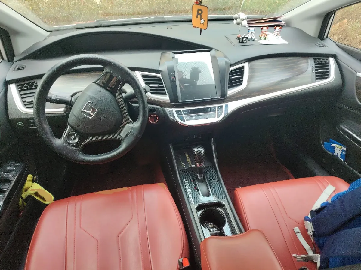 2017 Honda Jade 1.8L 141HP L4 5AT,autocango,china used car exporter,china ev exporter,chinese used car exporter,chinese used ev exporter