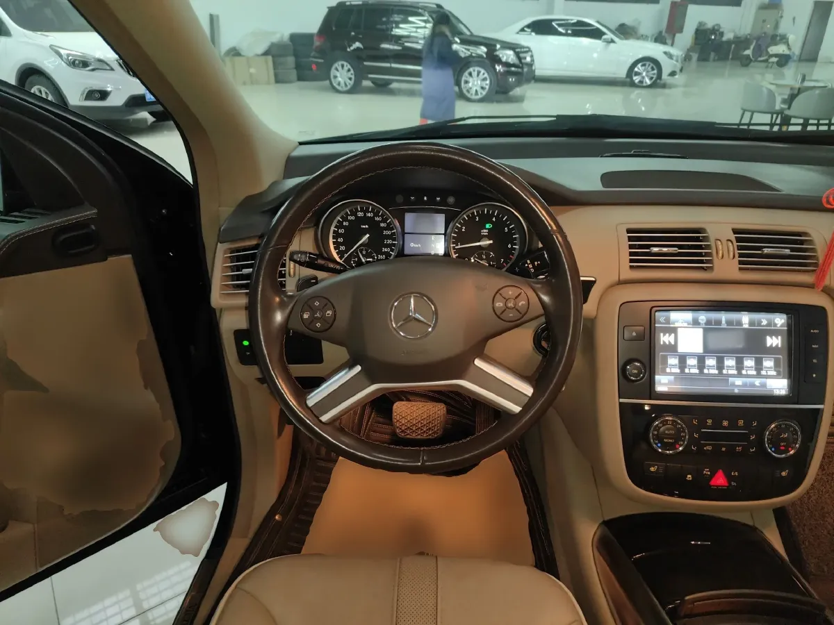 2015 Mercedes-Benz R Class 3.0T 272HP V6 7AT,autocango,china used car exporter,china ev exporter,chinese used car exporter,chinese used ev exporter