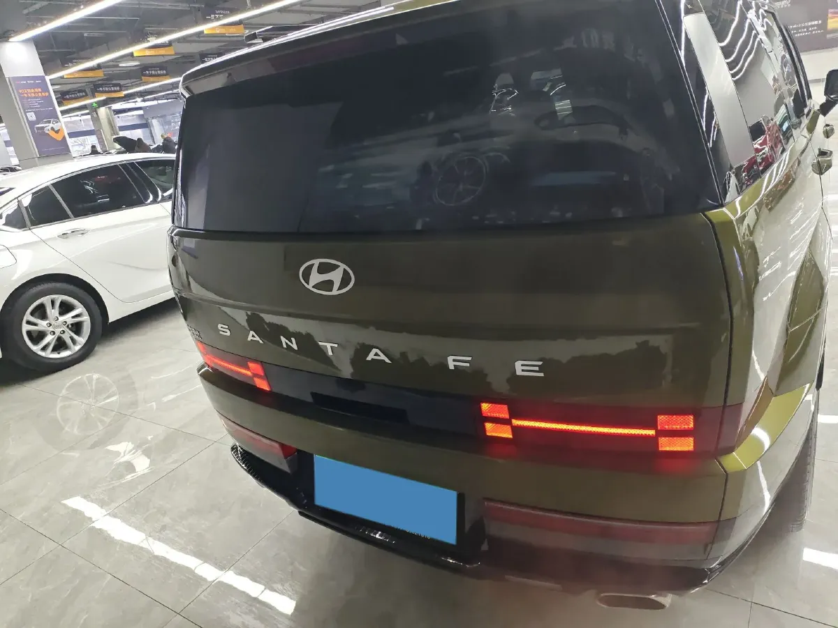 2024 Hyundai Santafe 2.0T 247HP L4 8AT,autocango,china used car exporter,china ev exporter,chinese used car exporter,chinese used ev exporter