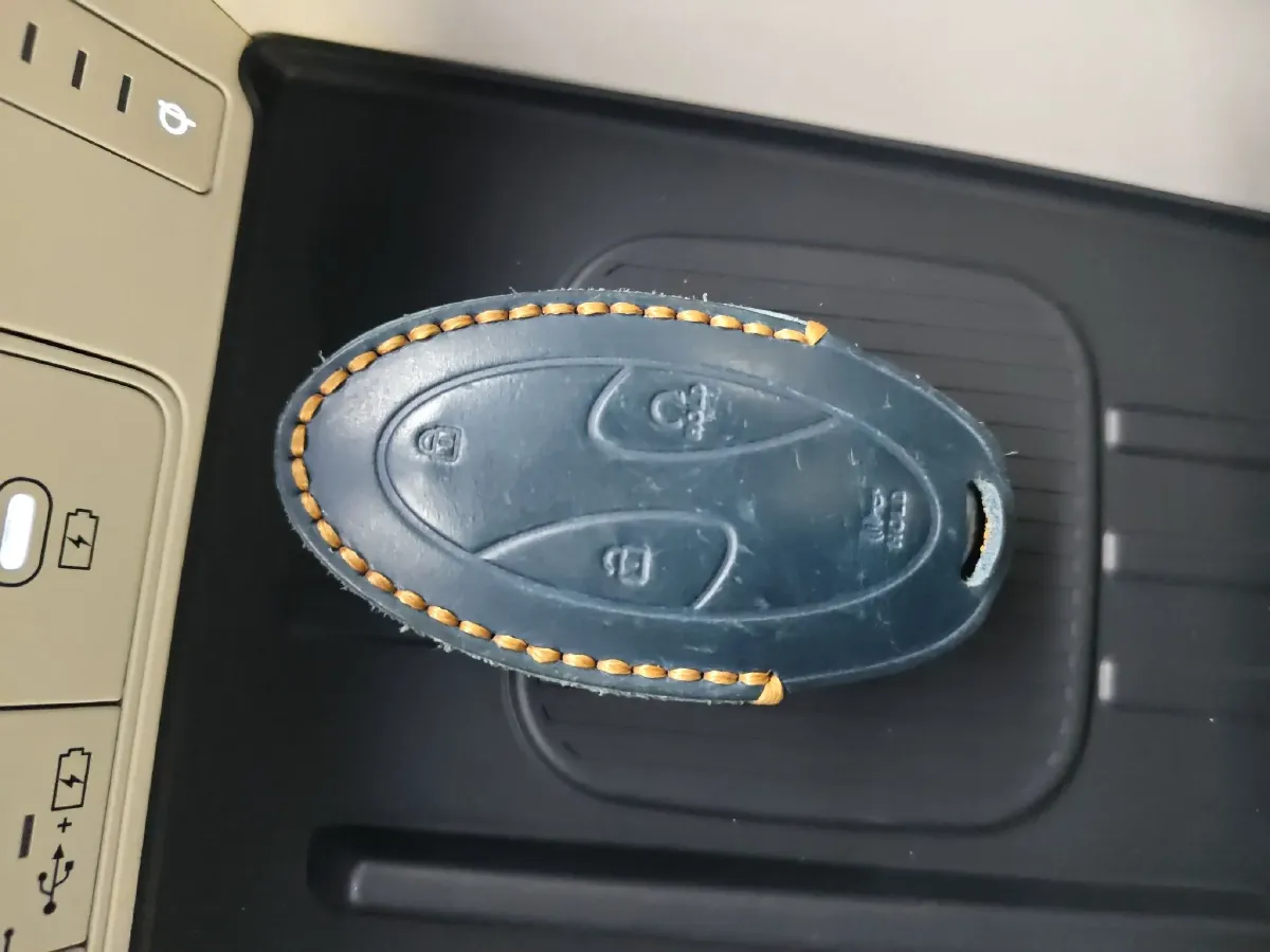 2024 Hyundai Santafe 2.0T 247HP L4 8AT,autocango,china used car exporter,china ev exporter,chinese used car exporter,chinese used ev exporter