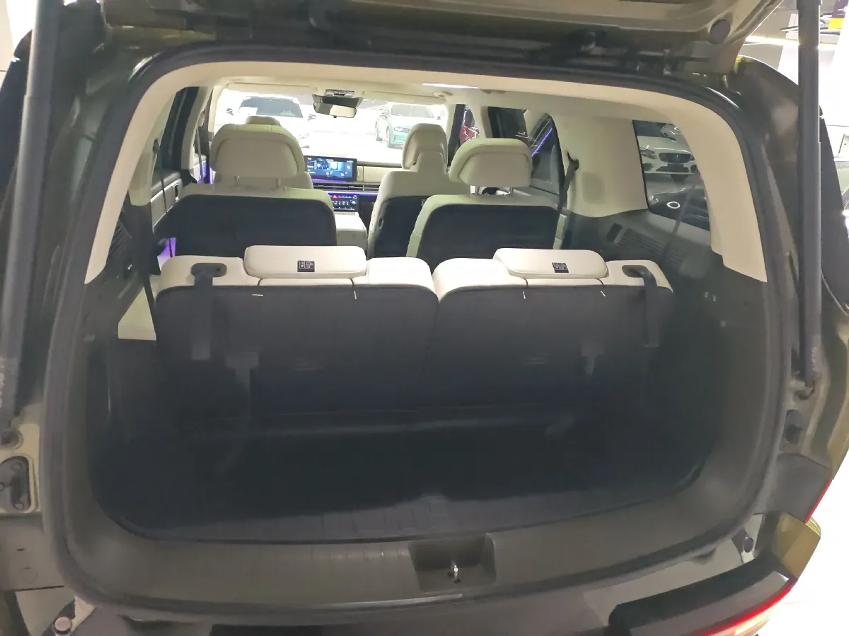 2024 Hyundai Santafe 2.0T 247HP L4 8AT,autocango,china used car exporter,china ev exporter,chinese used car exporter,chinese used ev exporter