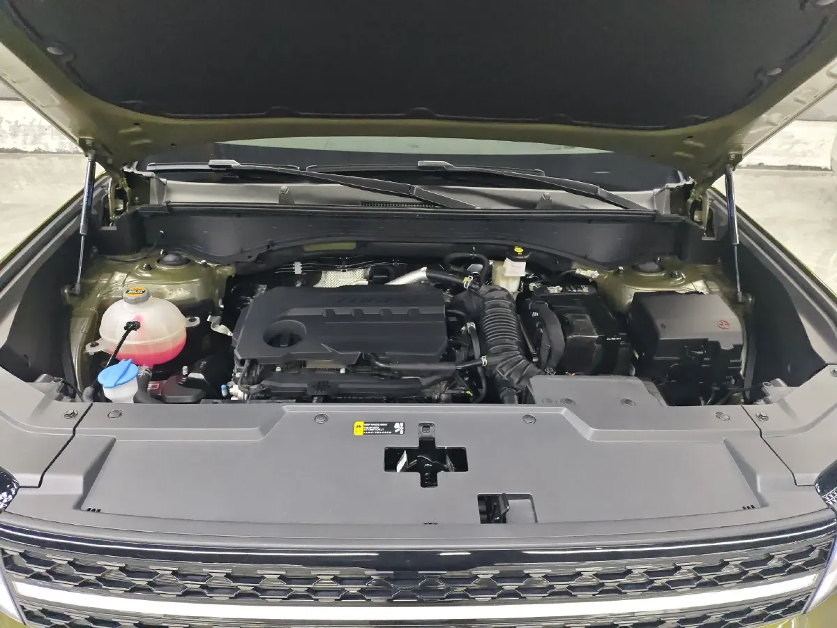 2024 Hyundai Santafe 2.0T 247HP L4 8AT,autocango,china used car exporter,china ev exporter,chinese used car exporter,chinese used ev exporter