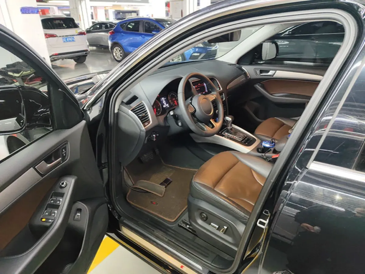 2017 Audi Q5 2.0T 230HP L4 8AT,autocango,china used car exporter,china ev exporter,chinese used car exporter,chinese used ev exporter