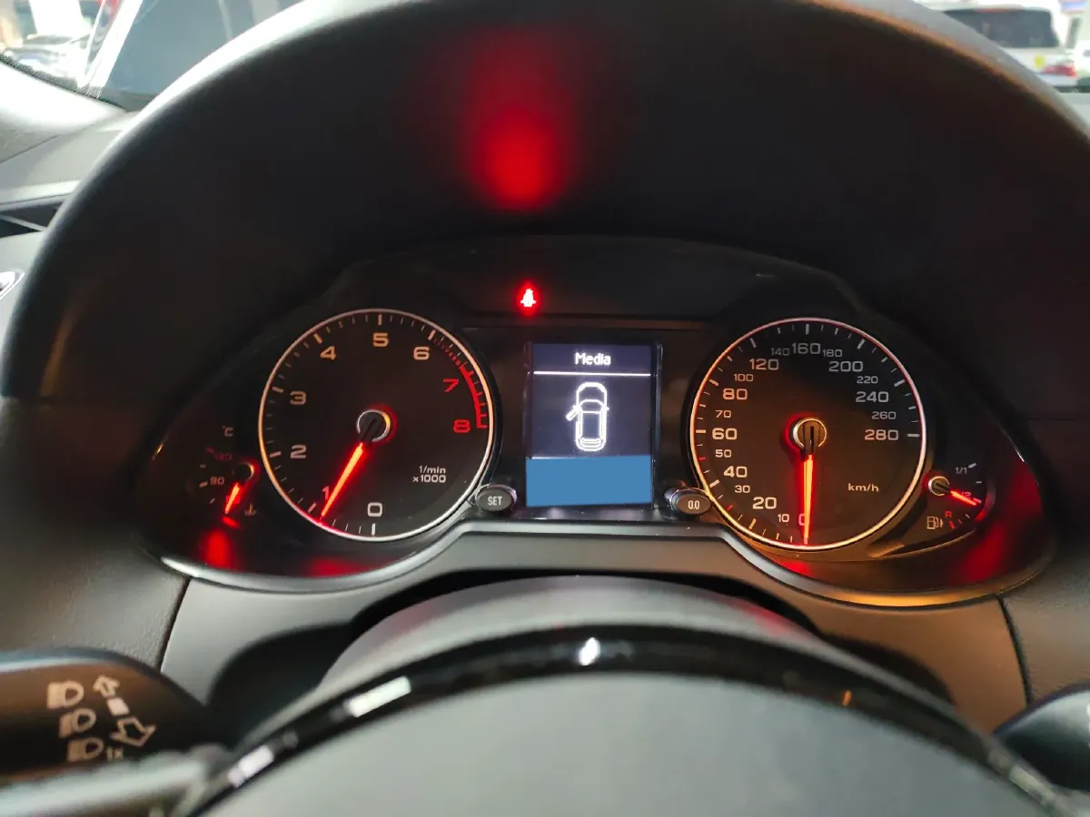 2017 Audi Q5 2.0T 230HP L4 8AT,autocango,china used car exporter,china ev exporter,chinese used car exporter,chinese used ev exporter