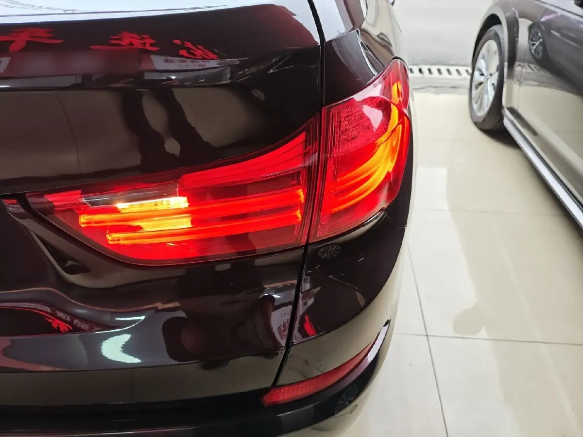 2015 BMW 5 Series GT 2.0T 245HP L4 8AT,autocango,china used car exporter,china ev exporter,chinese used car exporter,chinese used ev exporter