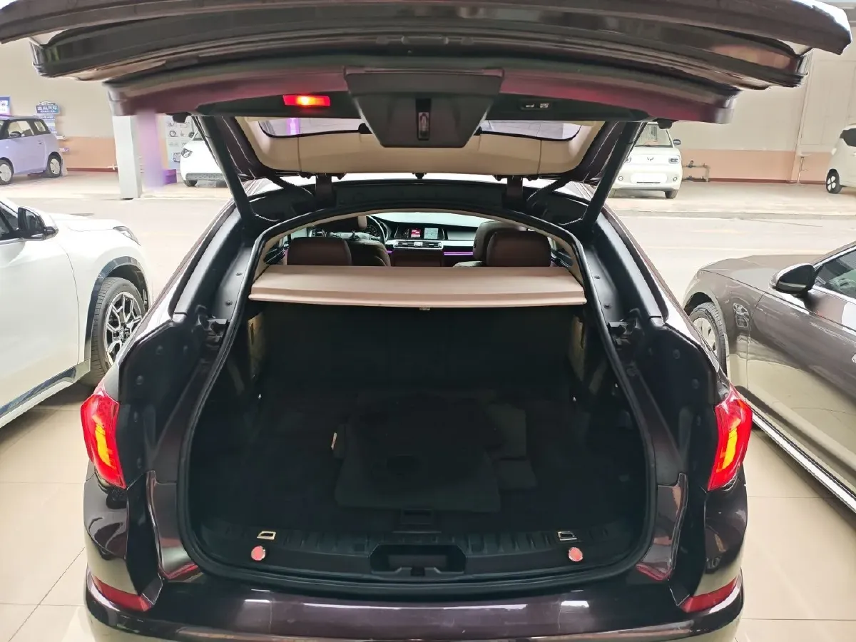 2015 BMW 5 Series GT 2.0T 245HP L4 8AT,autocango,china used car exporter,china ev exporter,chinese used car exporter,chinese used ev exporter