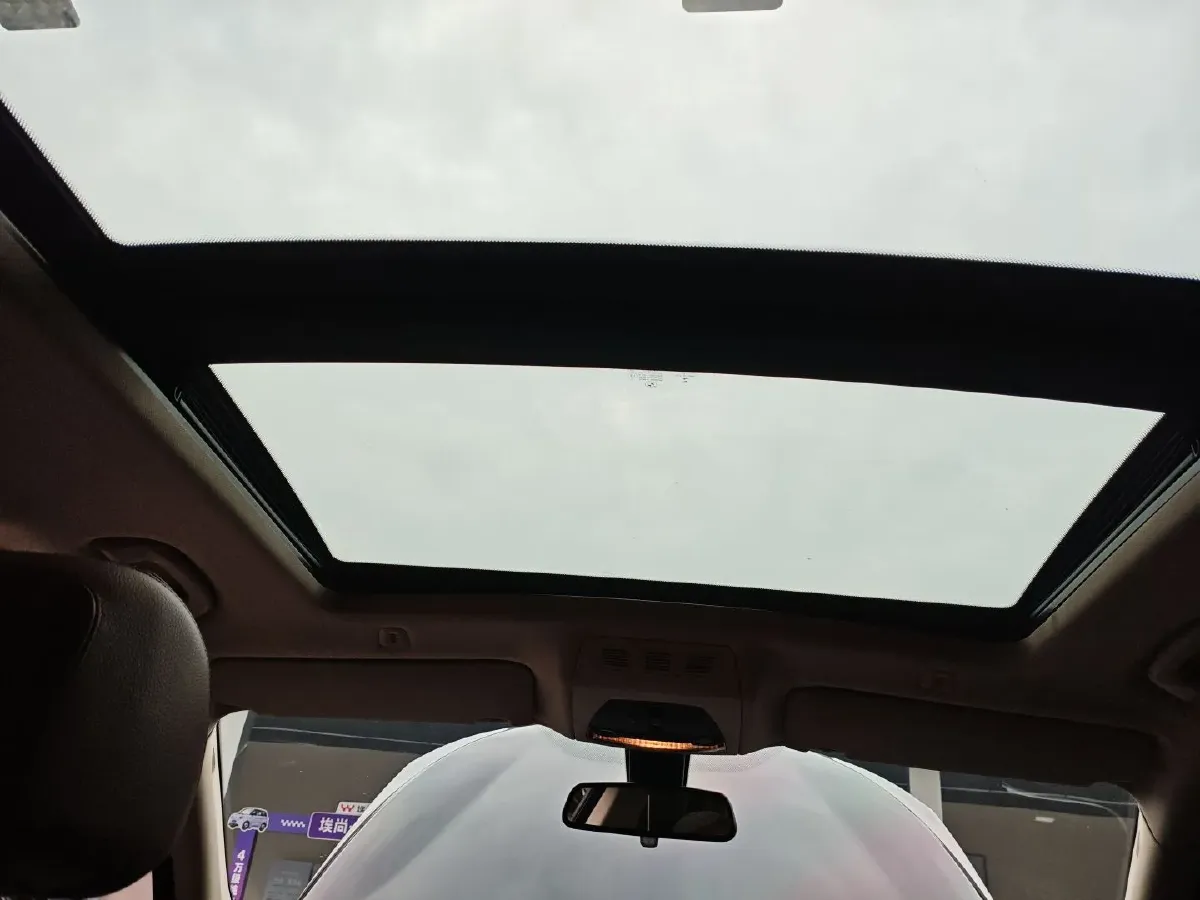 2015 BMW 5 Series GT 2.0T 245HP L4 8AT,autocango,china used car exporter,china ev exporter,chinese used car exporter,chinese used ev exporter