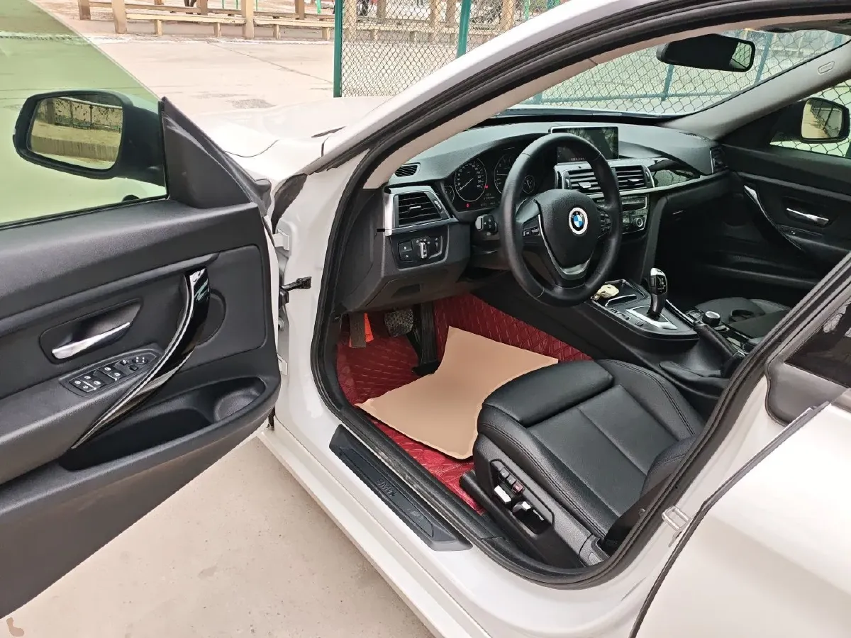 2018 BMW 3 Series GT 2.0T 184HP L4 8AT,autocango,china used car exporter,china ev exporter,chinese used car exporter,chinese used ev exporter