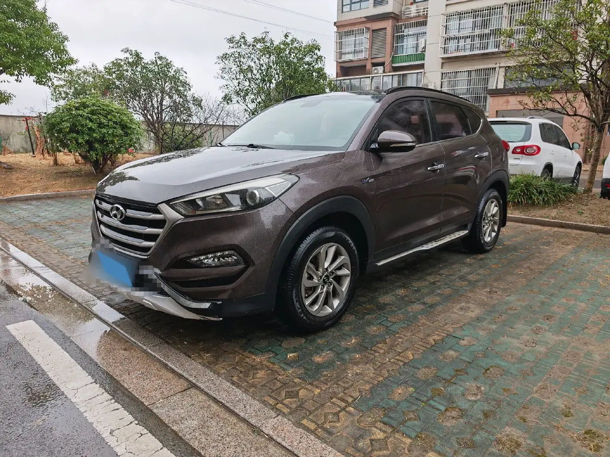2015 Hyundai ix35 2.0L 160HP L4 6AT