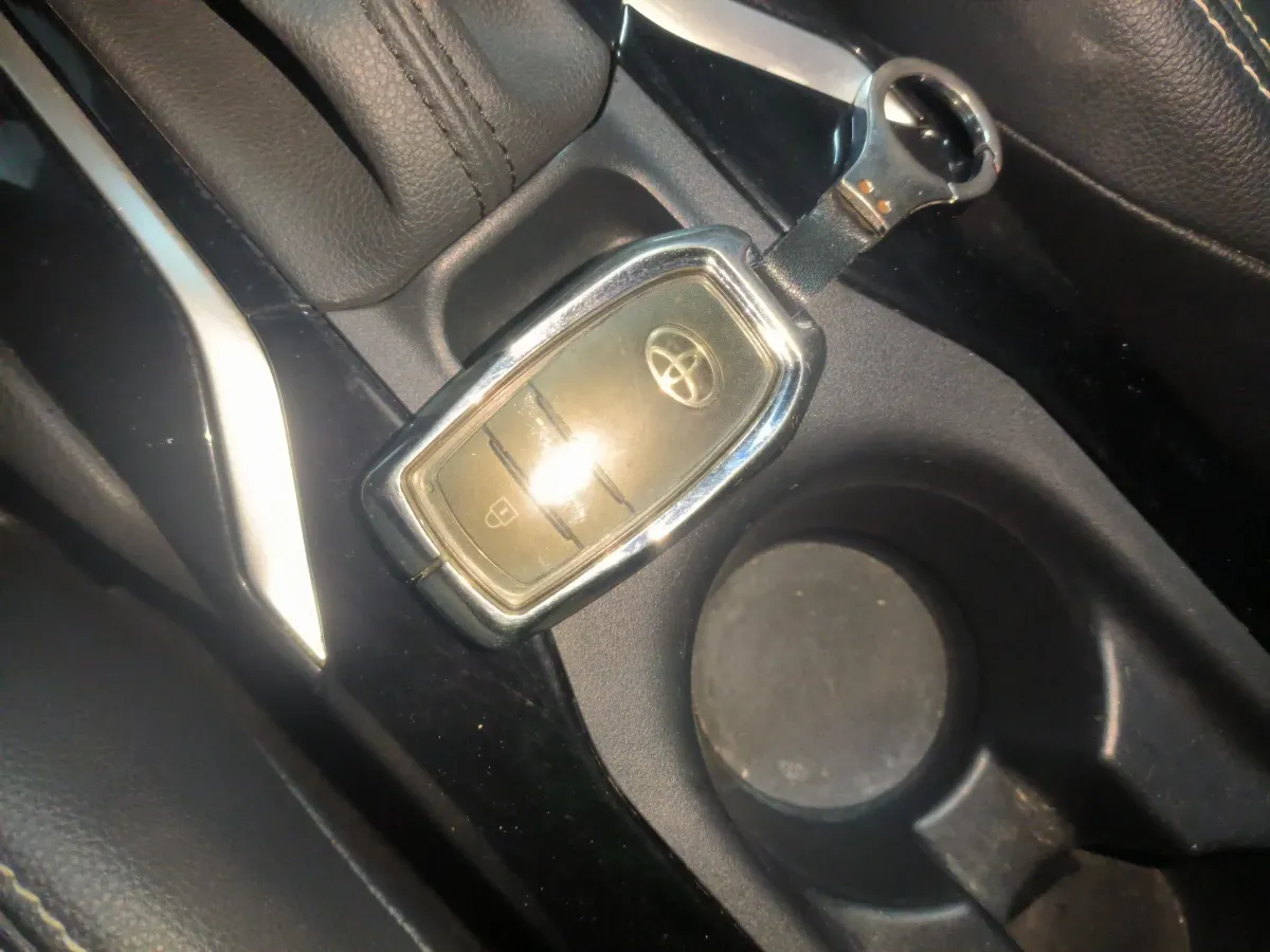 2023 Toyota Frontlander 2.0L 171HP L4 CVT,autocango,china used car exporter,china ev exporter,chinese used car exporter,chinese used ev exporter