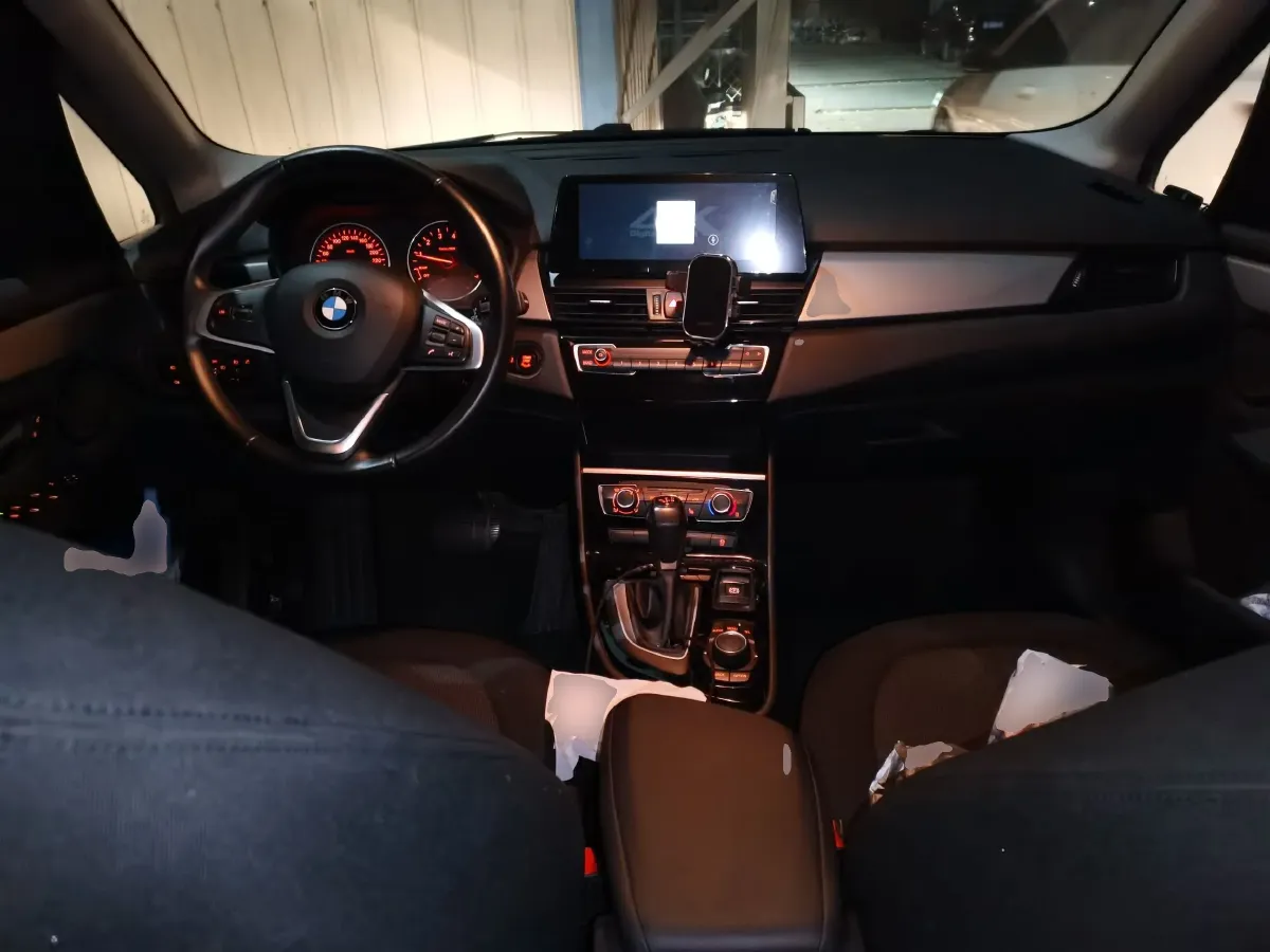 2016 BMW 2 Series Wagon 1.5T 136HP L3 6AT,autocango,china used car exporter,china ev exporter,chinese used car exporter,chinese used ev exporter