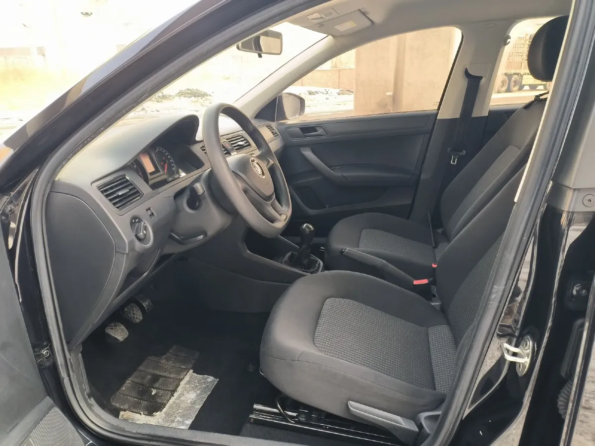 2018 Volkswagen Santana 1.5L 110HP L4 5MT,autocango,china used car exporter,china ev exporter,chinese used car exporter,chinese used ev exporter