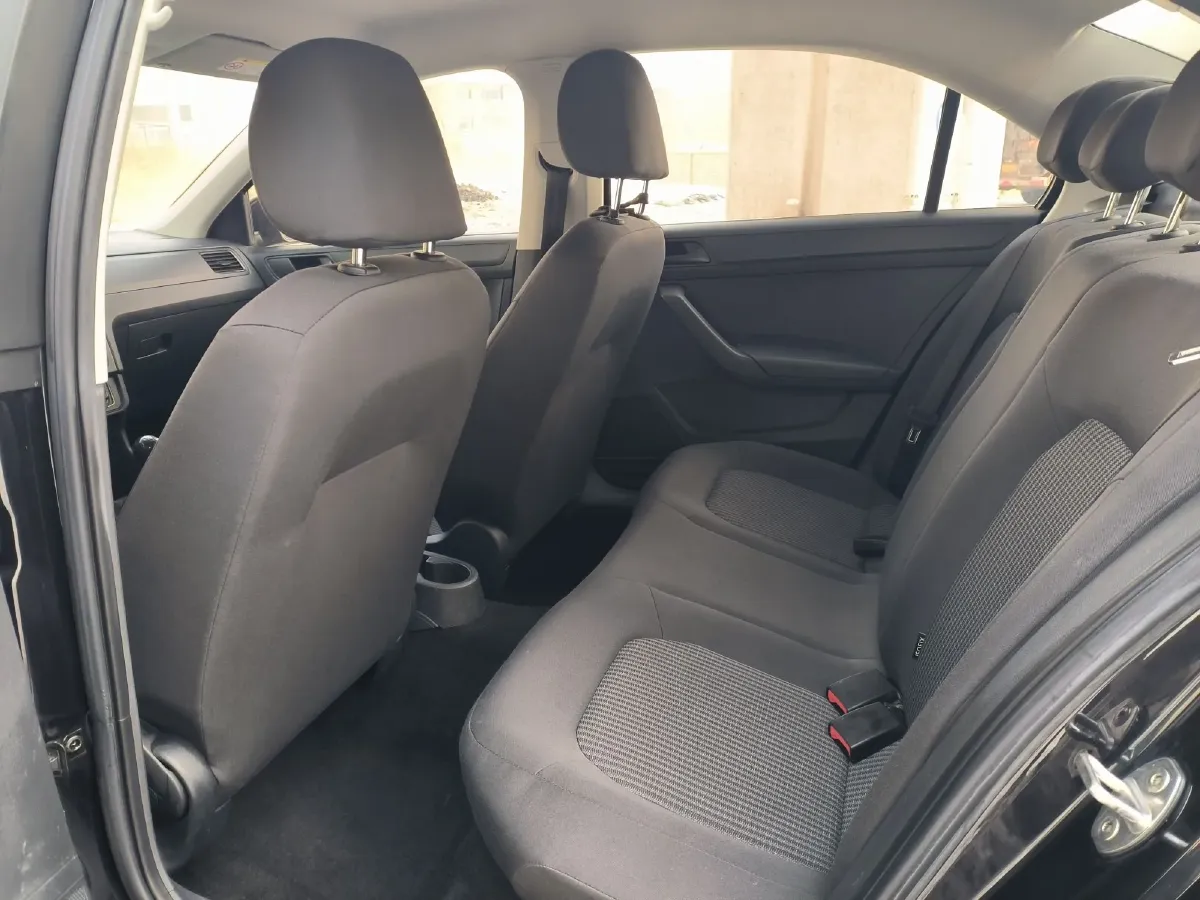 2018 Volkswagen Santana 1.5L 110HP L4 5MT,autocango,china used car exporter,china ev exporter,chinese used car exporter,chinese used ev exporter