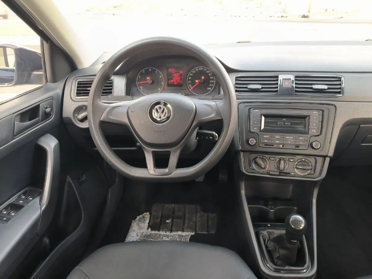 2018 Volkswagen Santana 1.5L 110HP L4 5MT,autocango,china used car exporter,china ev exporter,chinese used car exporter,chinese used ev exporter