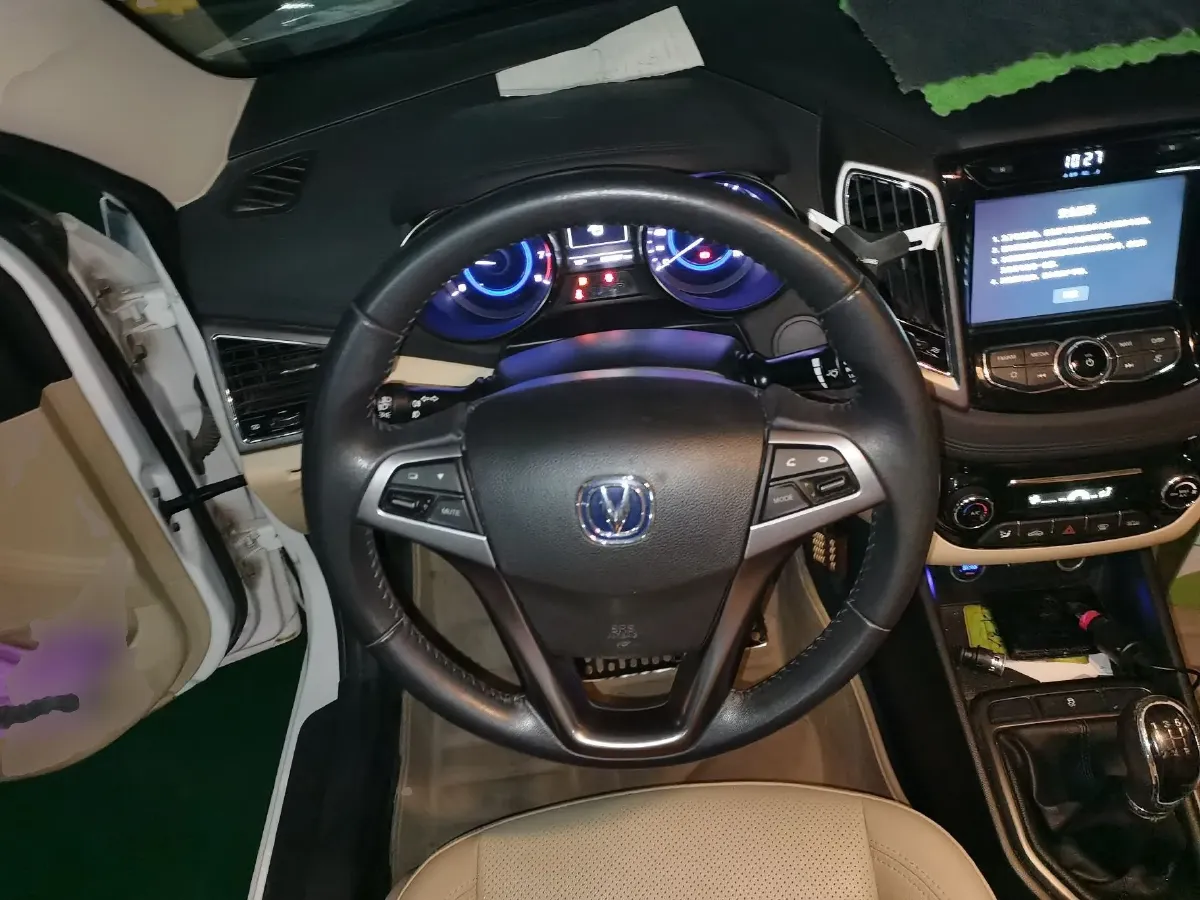 2015 ChangAn Eado 1.6L 125HP L4 5MT,autocango,china used car exporter,china ev exporter,chinese used car exporter,chinese used ev exporter