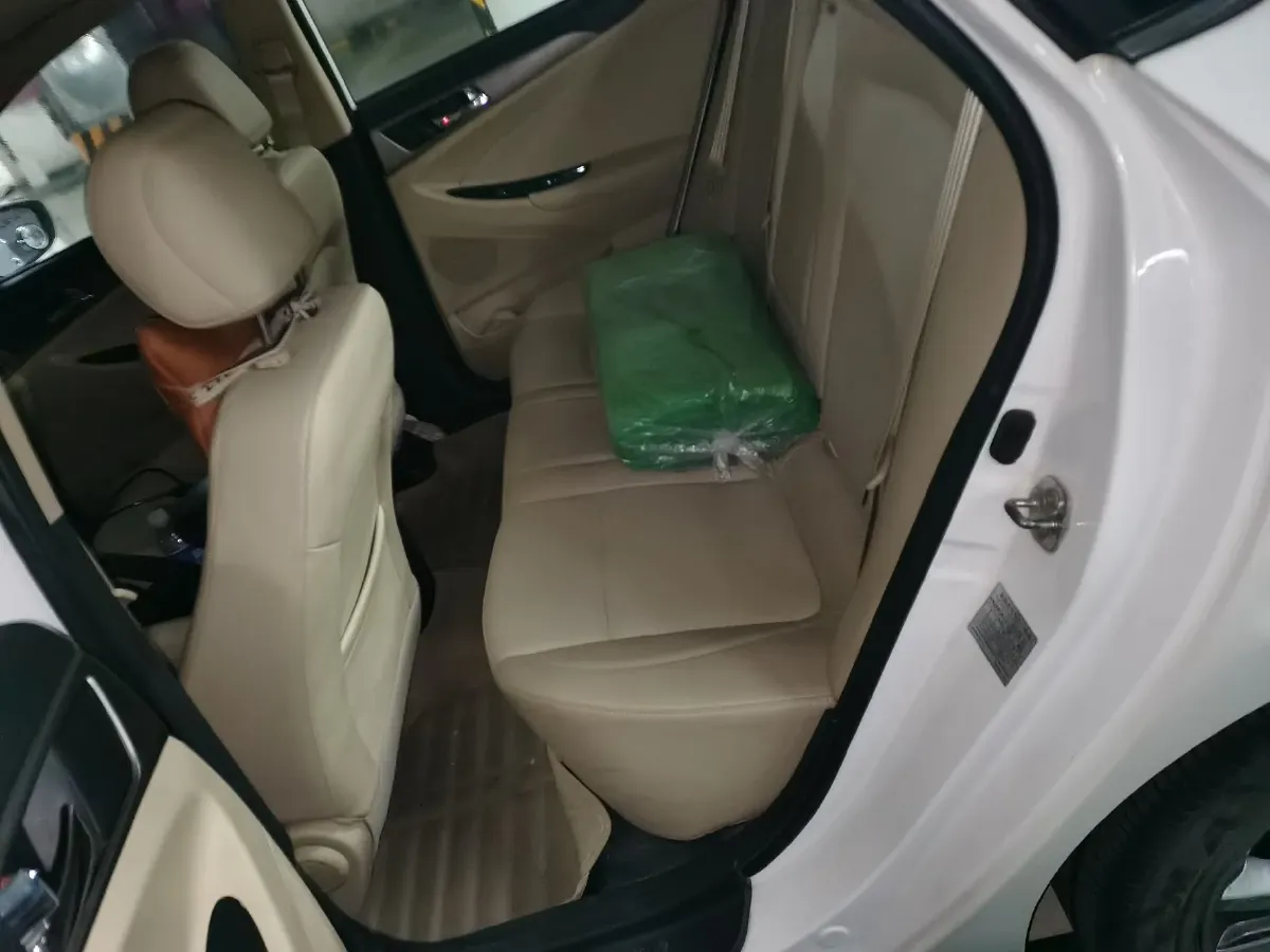 2015 ChangAn Eado 1.6L 125HP L4 5MT,autocango,china used car exporter,china ev exporter,chinese used car exporter,chinese used ev exporter