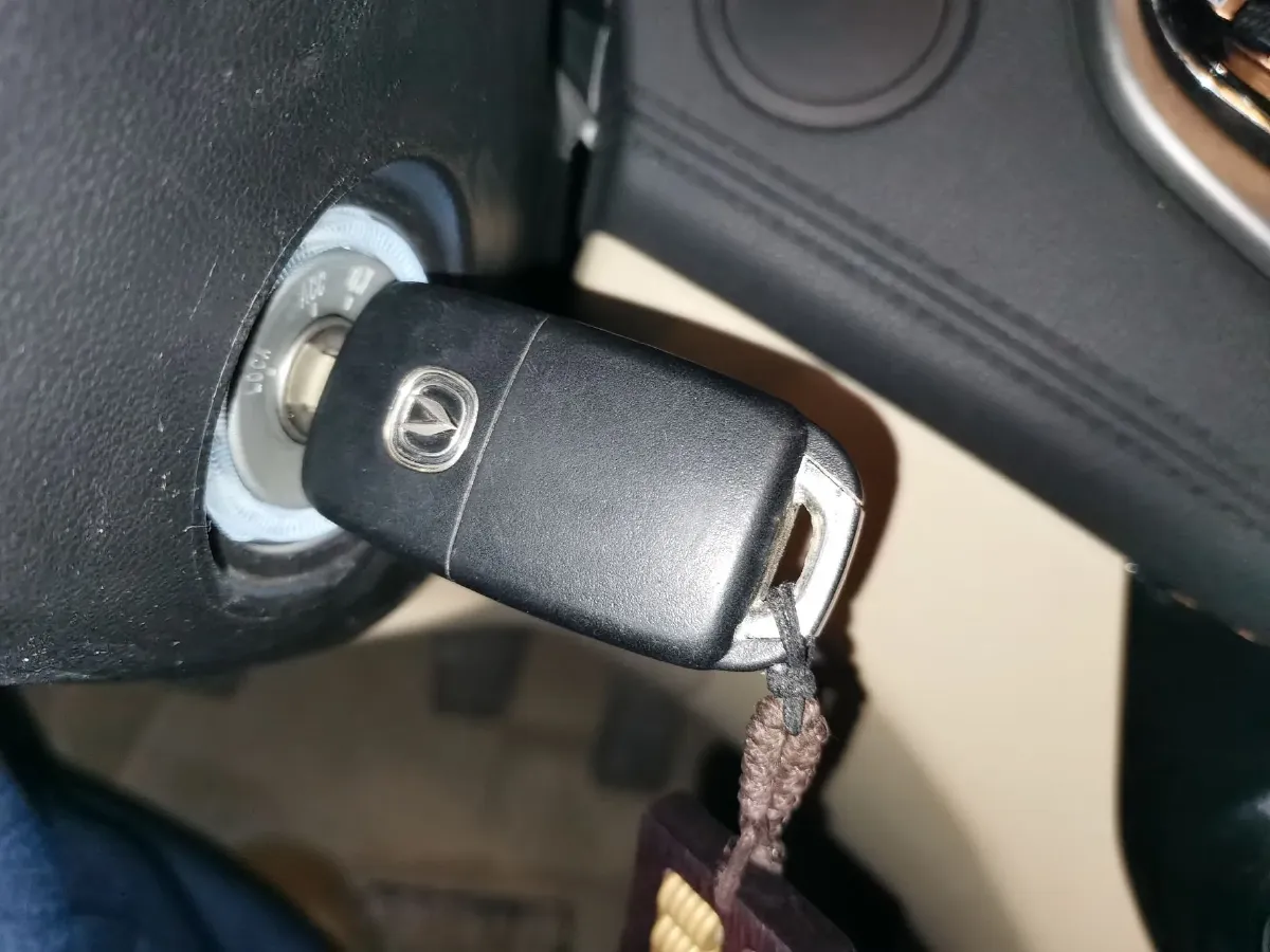 2015 ChangAn Eado 1.6L 125HP L4 5MT,autocango,china used car exporter,china ev exporter,chinese used car exporter,chinese used ev exporter