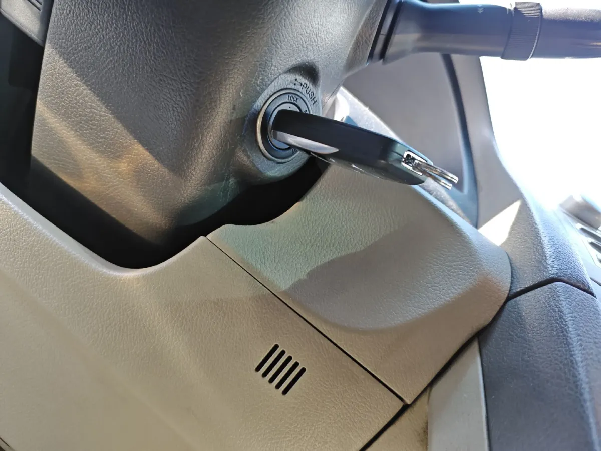 2011 Toyota Camry 2.0L 147HP L4 4AT,autocango,china used car exporter,china ev exporter,chinese used car exporter,chinese used ev exporter