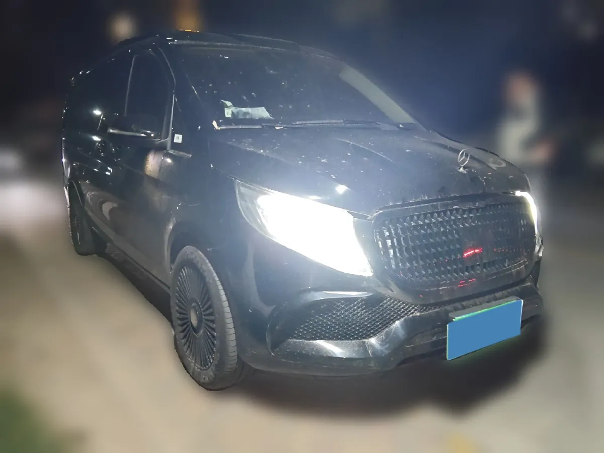 2022 Mercedes-Benz V Class 2.0T 211HP L4 9AT,autocango,china used car exporter,china ev exporter,chinese used car exporter,chinese used ev exporter