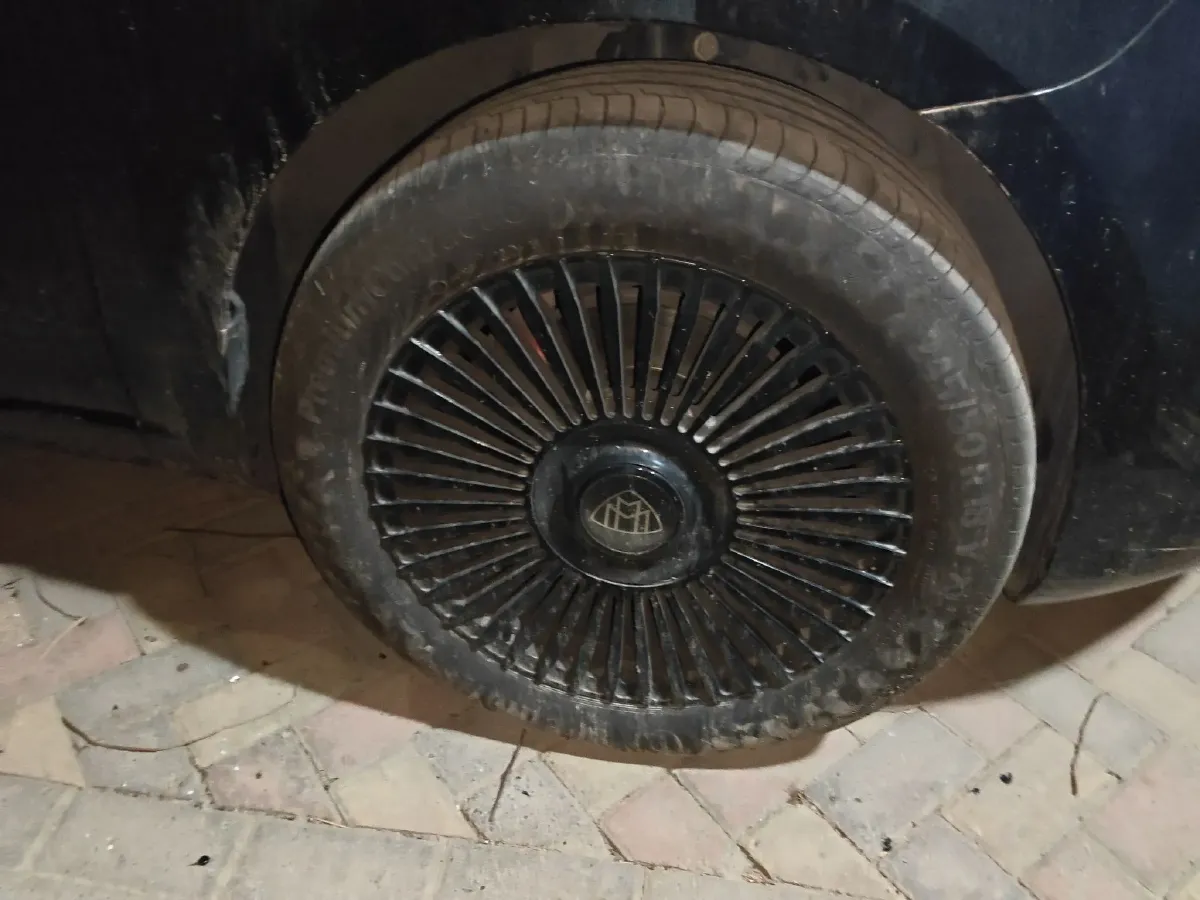 2022 Mercedes-Benz V Class 2.0T 211HP L4 9AT,autocango,china used car exporter,china ev exporter,chinese used car exporter,chinese used ev exporter