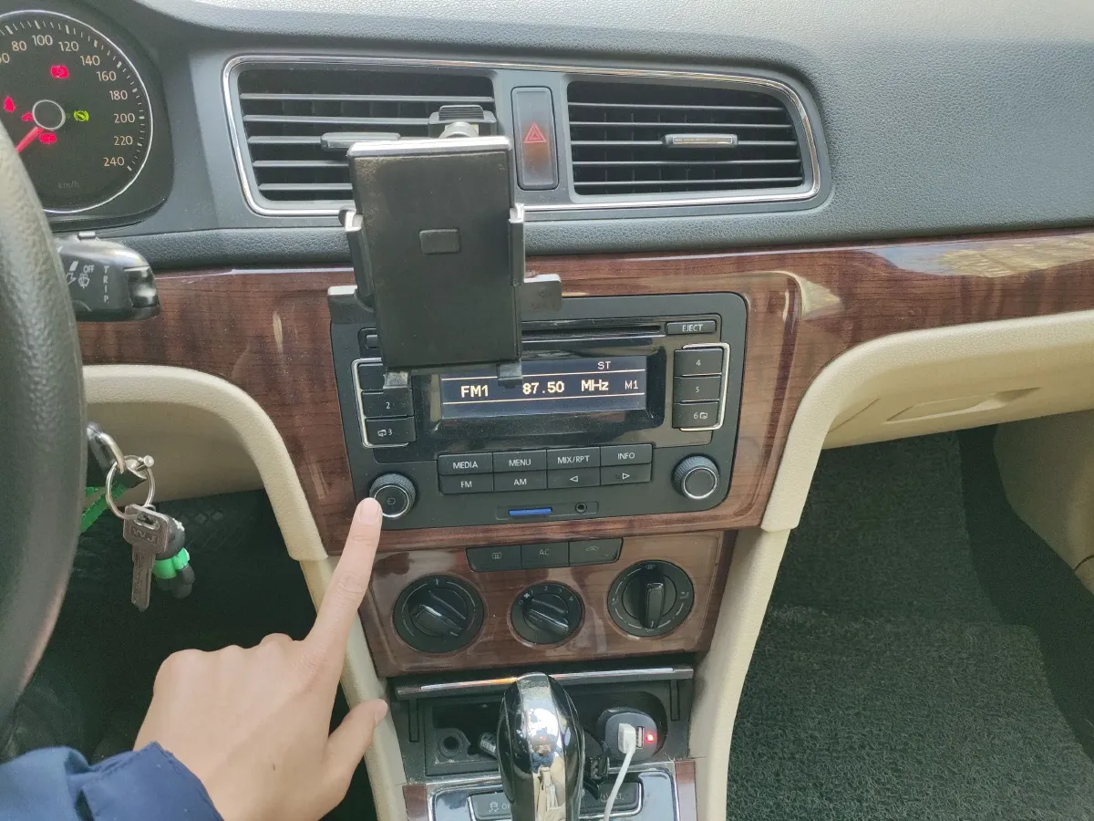 2013 Volkswagen Lavida 1.4T 131HP L4 7DCT,autocango,china used car exporter,china ev exporter,chinese used car exporter,chinese used ev exporter