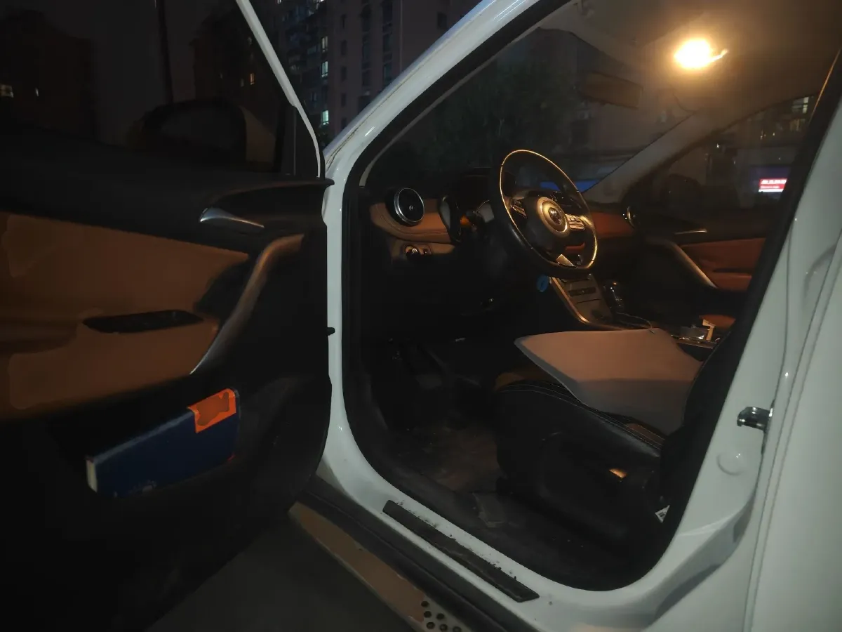 2017 MG GS 1.5T 169HP L4 7DCT,autocango,china used car exporter,china ev exporter,chinese used car exporter,chinese used ev exporter