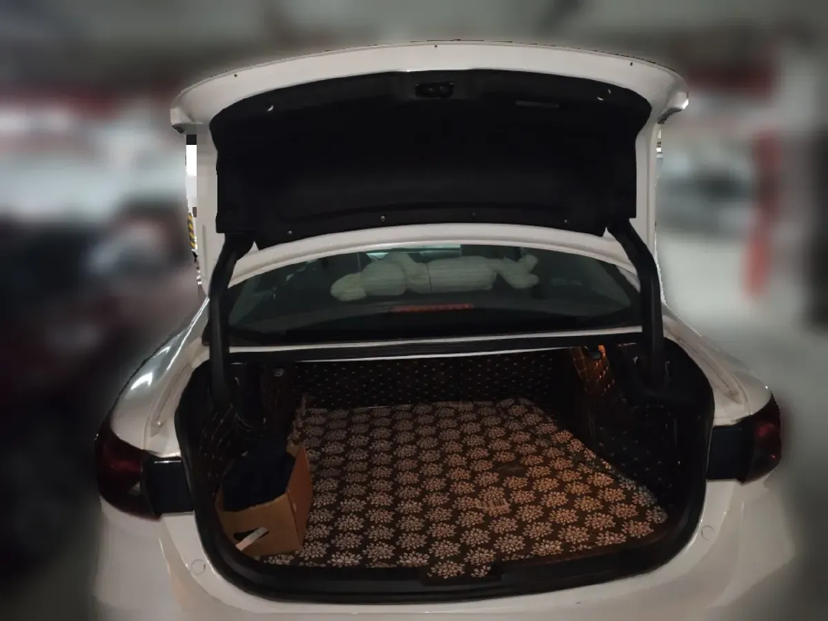 2017 Volkswagen Magotan 1.8T 180HP L4 7DCT,autocango,china used car exporter,china ev exporter,chinese used car exporter,chinese used ev exporter