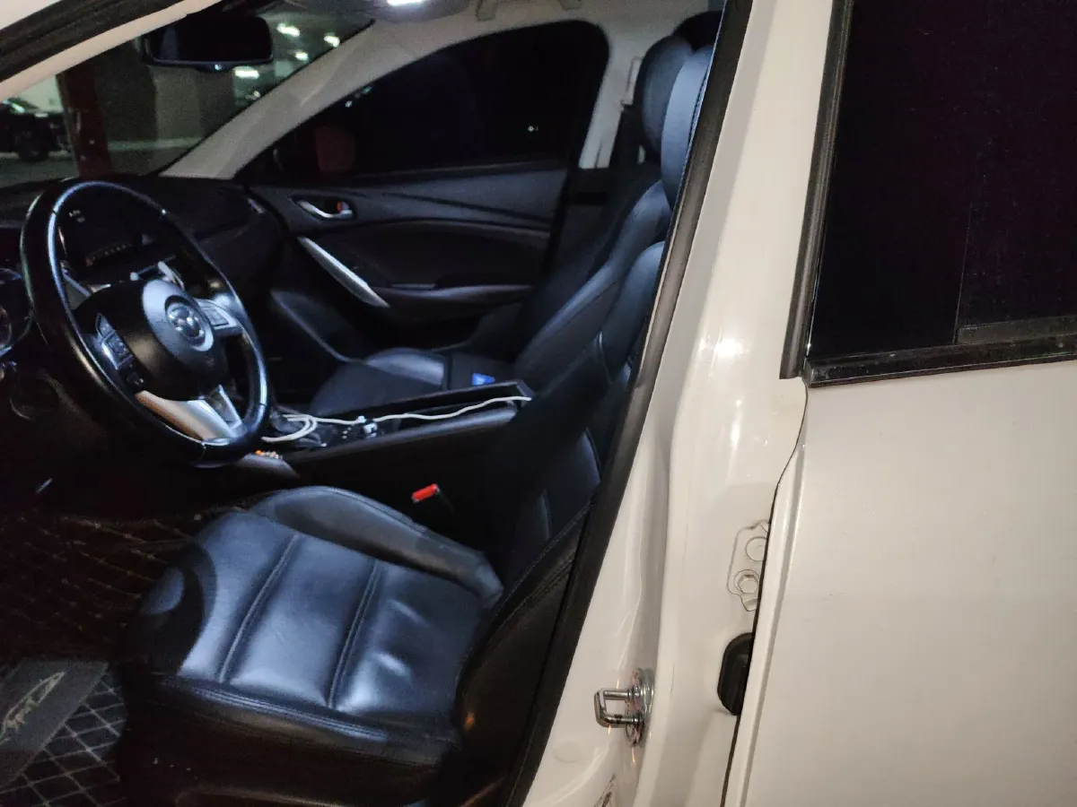 2017 Volkswagen Magotan 1.8T 180HP L4 7DCT,autocango,china used car exporter,china ev exporter,chinese used car exporter,chinese used ev exporter