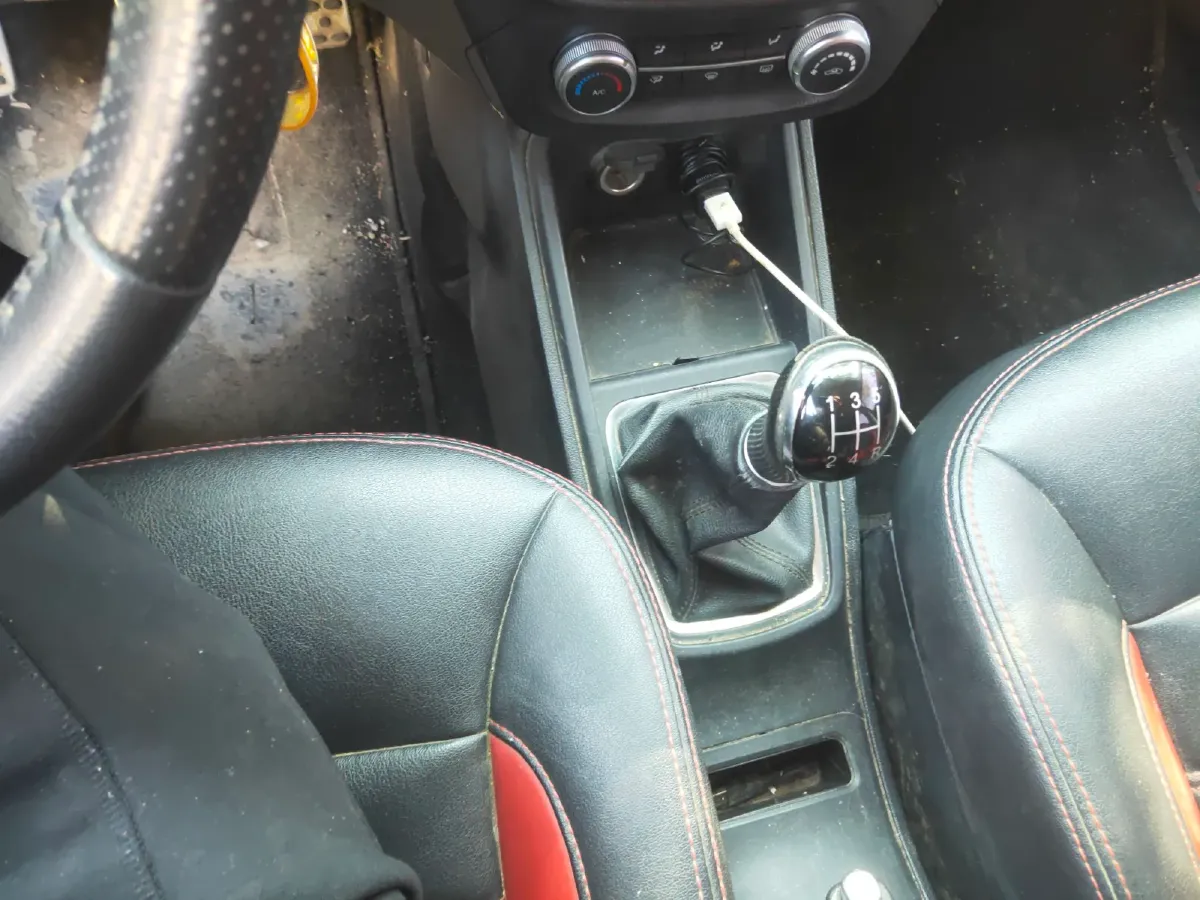 2015 Haval H1 1.5L 106HP L4 5MT,autocango,china used car exporter,china ev exporter,chinese used car exporter,chinese used ev exporter