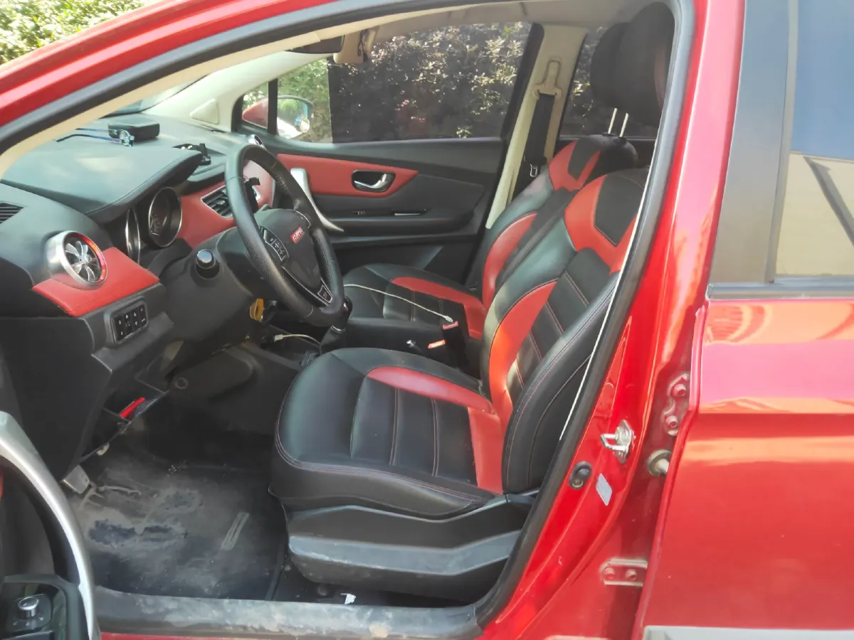 2015 Haval H1 1.5L 106HP L4 5MT,autocango,china used car exporter,china ev exporter,chinese used car exporter,chinese used ev exporter