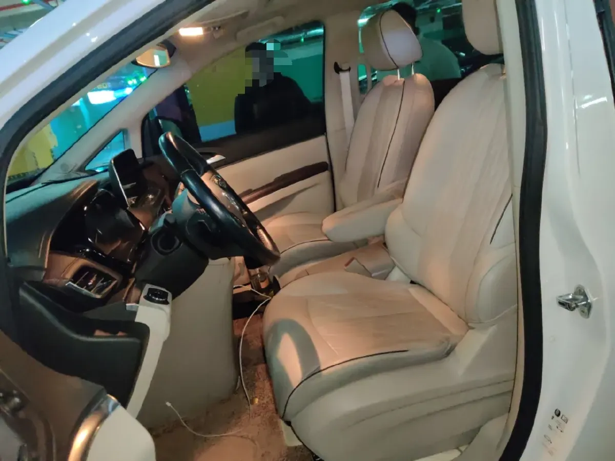 2021 Toyota Crown Kluger 2.5L 192HP L4 E-CVT Hybrid,autocango,china used car exporter,china ev exporter,chinese used car exporter,chinese used ev exporter