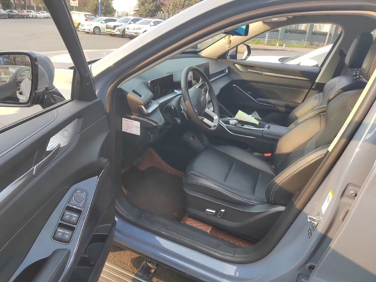 2021 Haval H6 2.0T 211HP L4 7DCT,autocango,china used car exporter,china ev exporter,chinese used car exporter,chinese used ev exporter