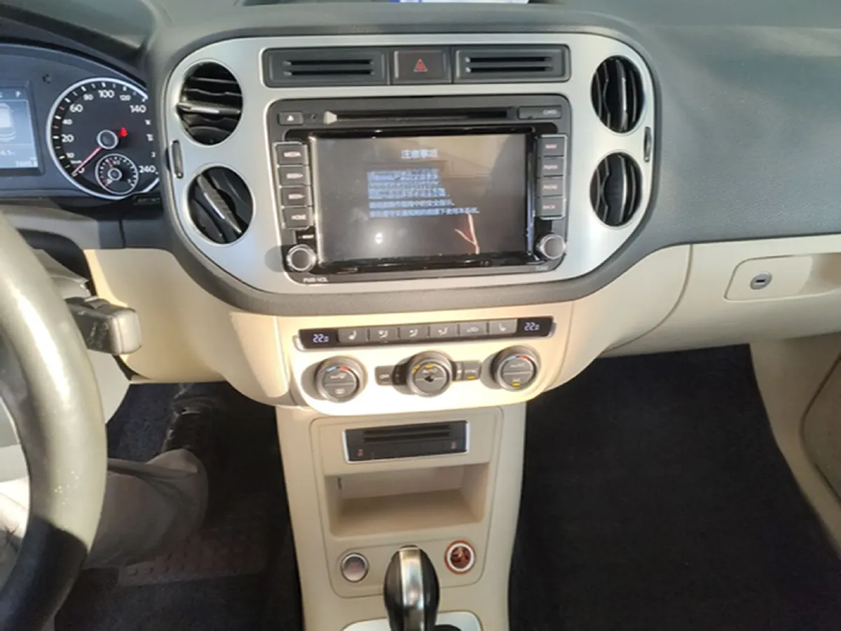 2015 Volkswagen Tiguan 1.8T 160HP L4 6AT,autocango,china used car exporter,china ev exporter,chinese used car exporter,chinese used ev exporter