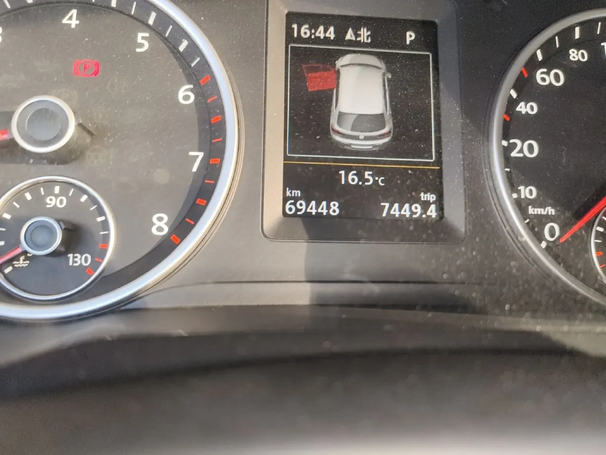 2015 Volkswagen Tiguan 1.8T 160HP L4 6AT,autocango,china used car exporter,china ev exporter,chinese used car exporter,chinese used ev exporter