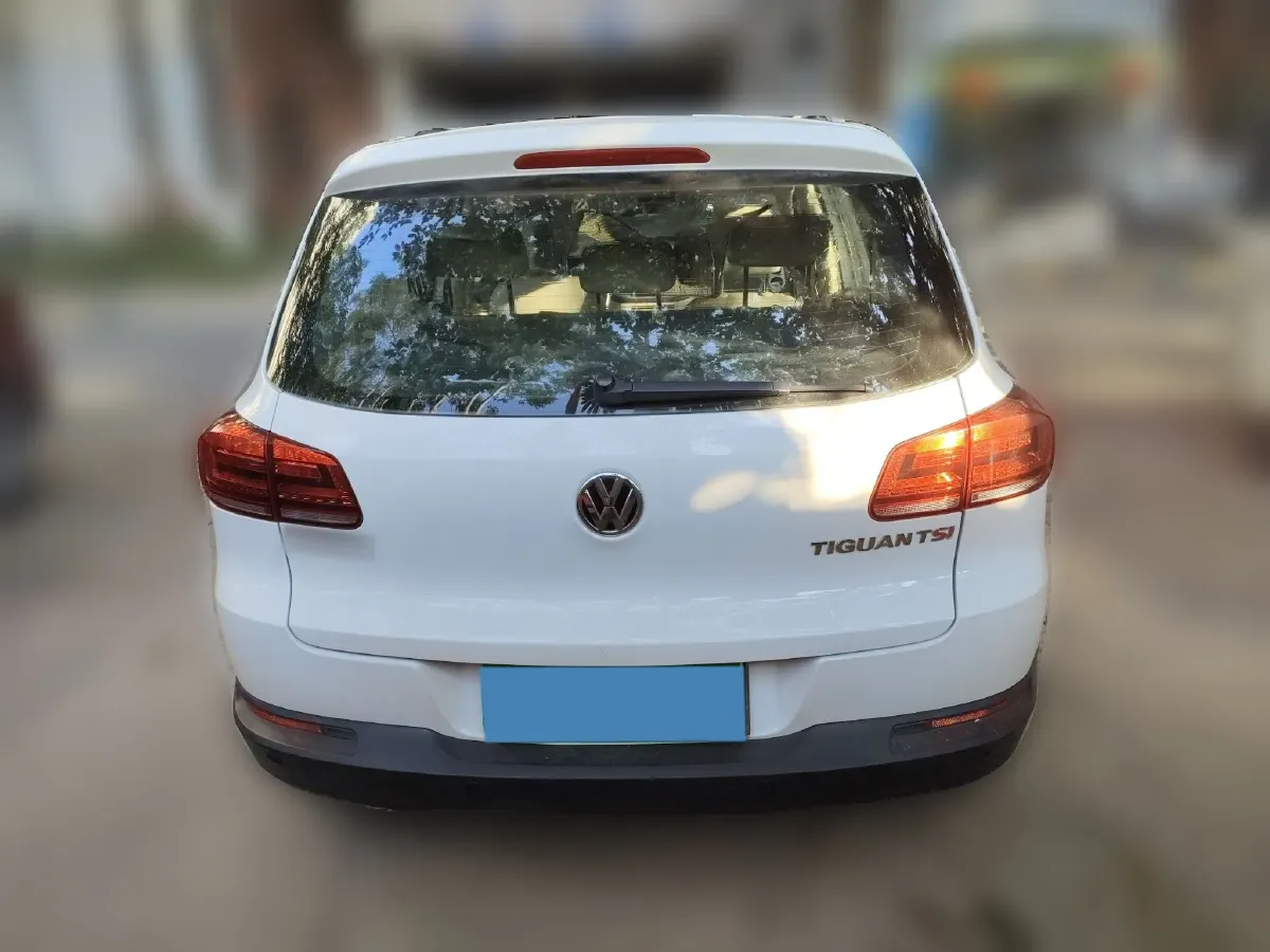 2015 Volkswagen Tiguan 1.8T 160HP L4 6AT,autocango,china used car exporter,china ev exporter,chinese used car exporter,chinese used ev exporter