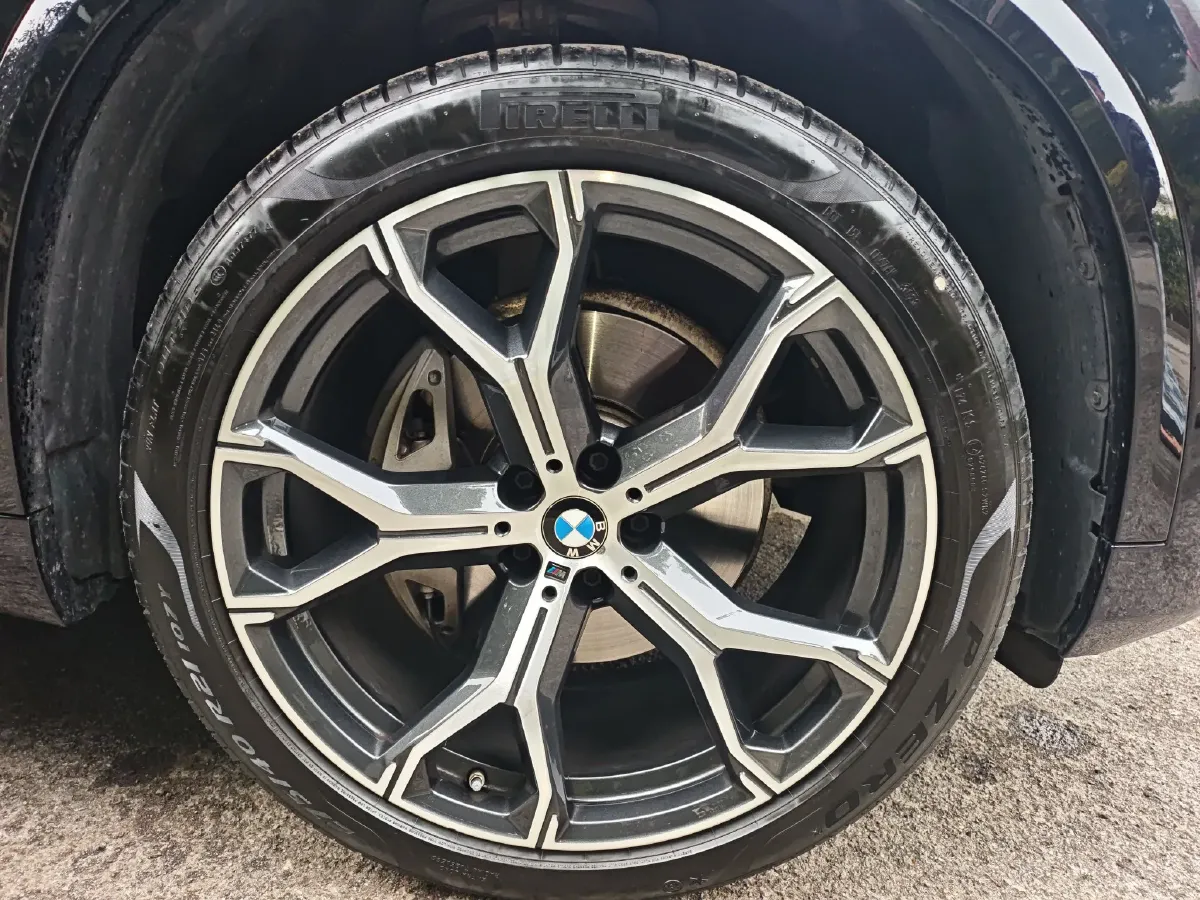 2022 BMW X5 3.0T 333HP L6 8AT,autocango,china used car exporter,china ev exporter,chinese used car exporter,chinese used ev exporter