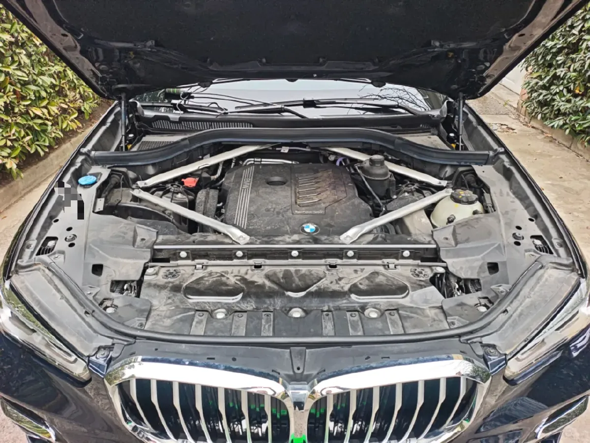 2022 BMW X5 3.0T 333HP L6 8AT,autocango,china used car exporter,china ev exporter,chinese used car exporter,chinese used ev exporter