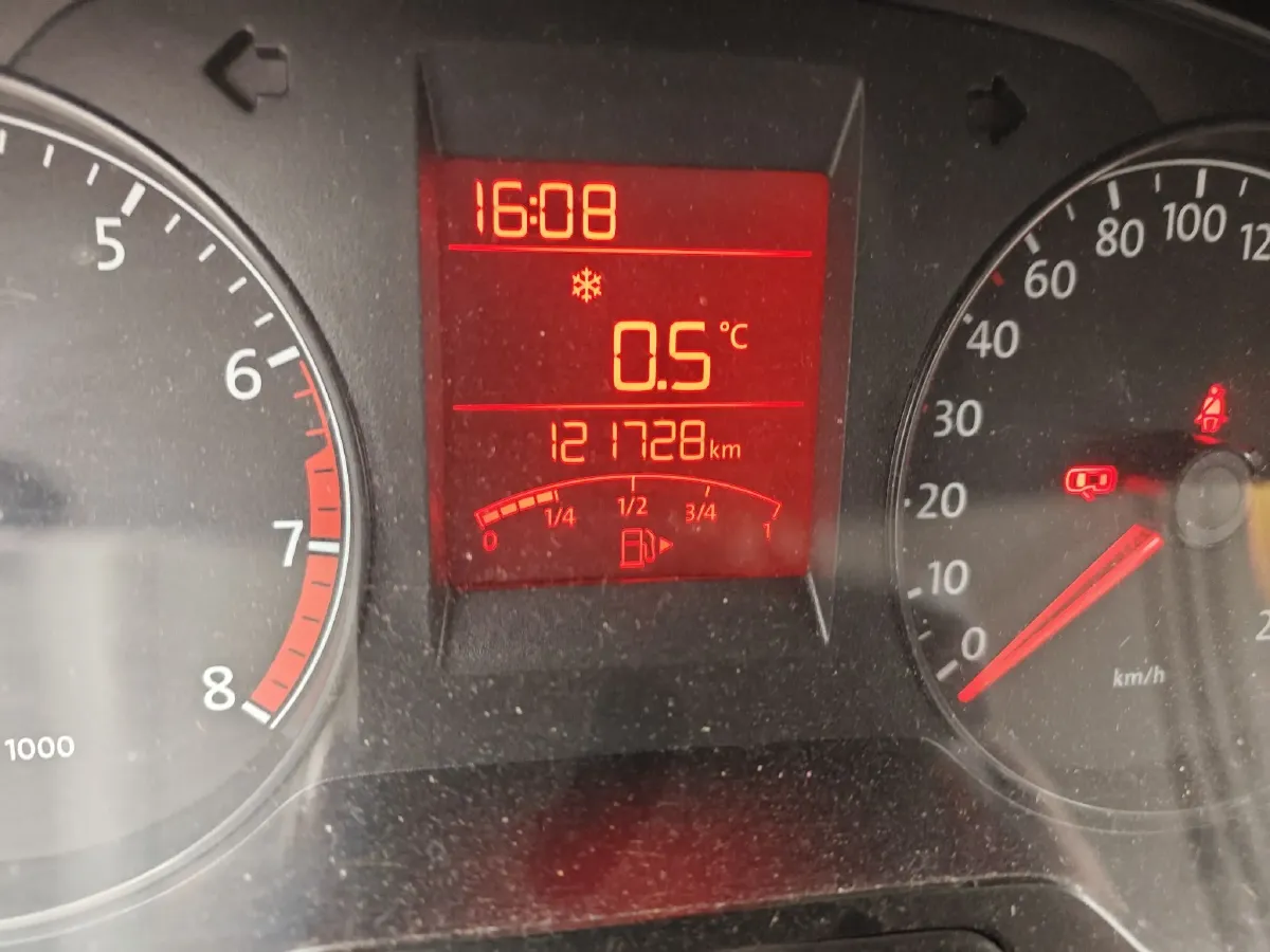 2013 Volkswagen Santana 1.6L 110HP L4 5MT,autocango,china used car exporter,china ev exporter,chinese used car exporter,chinese used ev exporter