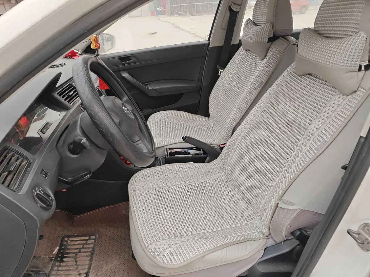 2013 Volkswagen Santana 1.6L 110HP L4 5MT,autocango,china used car exporter,china ev exporter,chinese used car exporter,chinese used ev exporter