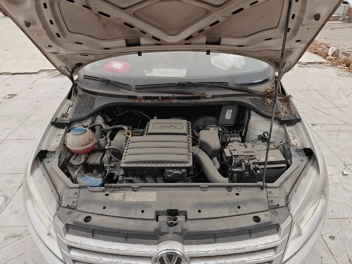 2013 Volkswagen Santana 1.6L 110HP L4 5MT,autocango,china used car exporter,china ev exporter,chinese used car exporter,chinese used ev exporter