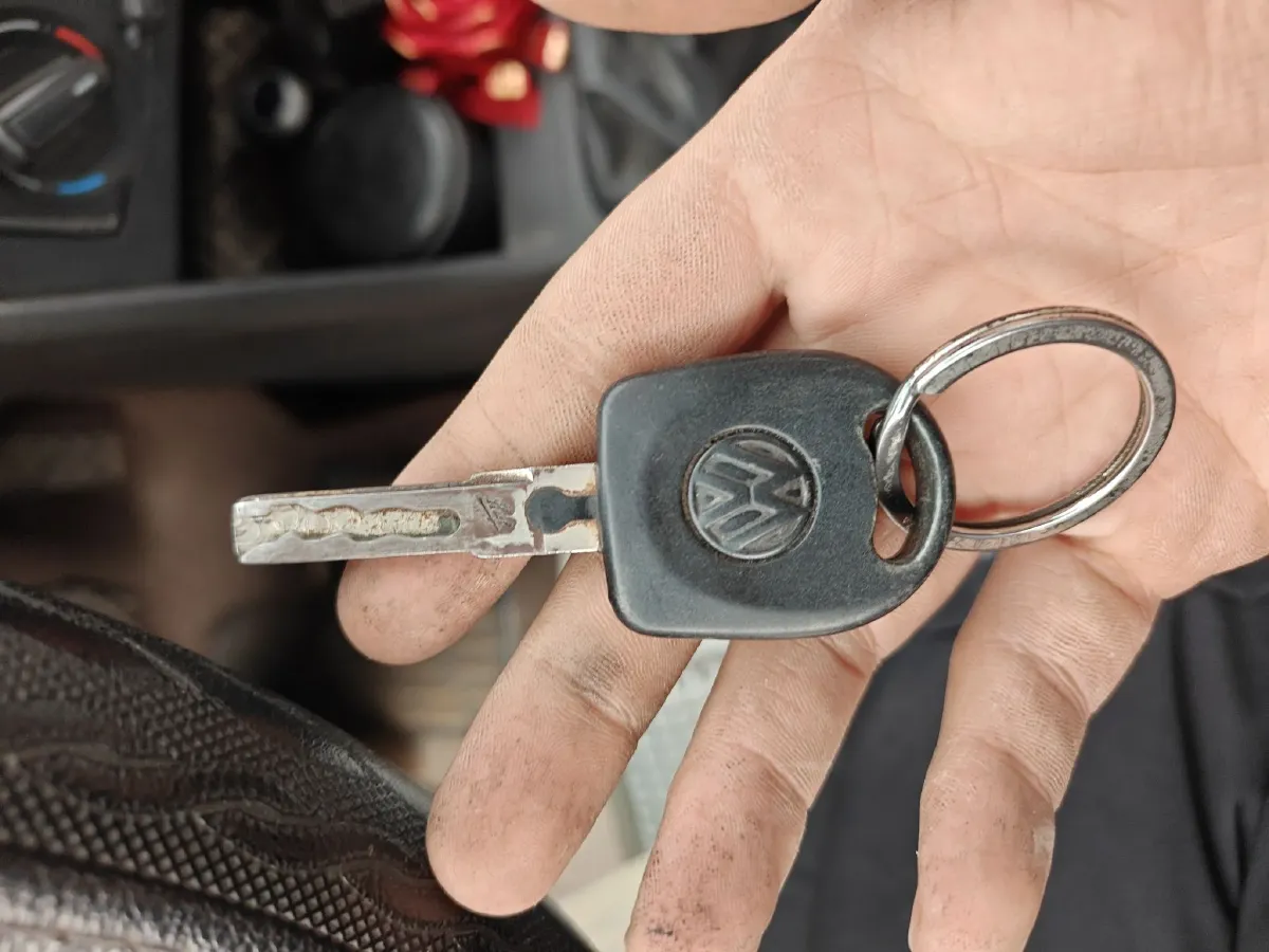 2013 Volkswagen Santana 1.6L 110HP L4 5MT,autocango,china used car exporter,china ev exporter,chinese used car exporter,chinese used ev exporter