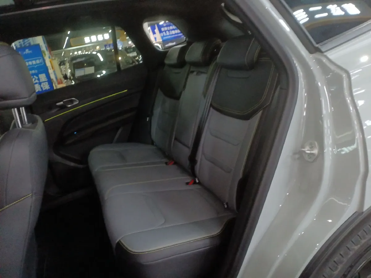 2025 Ford Equator Sport 1.5T 150HP L4 2DHT PHEV 18.4KWH,autocango,china used car exporter,china ev exporter,chinese used car exporter,chinese used ev exporter