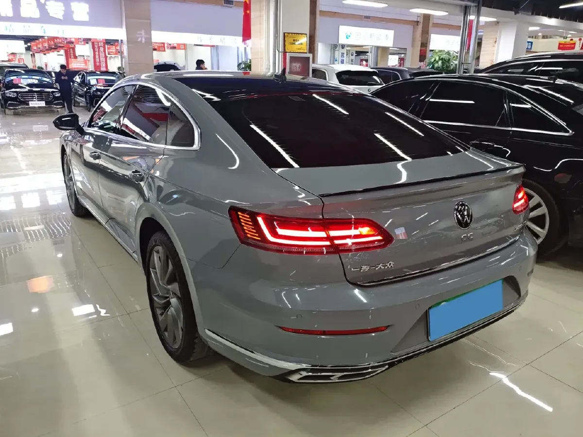 2023 Volkswagen CC 2.0T 220HP L4 7DCT,autocango,china used car exporter,china ev exporter,chinese used car exporter,chinese used ev exporter