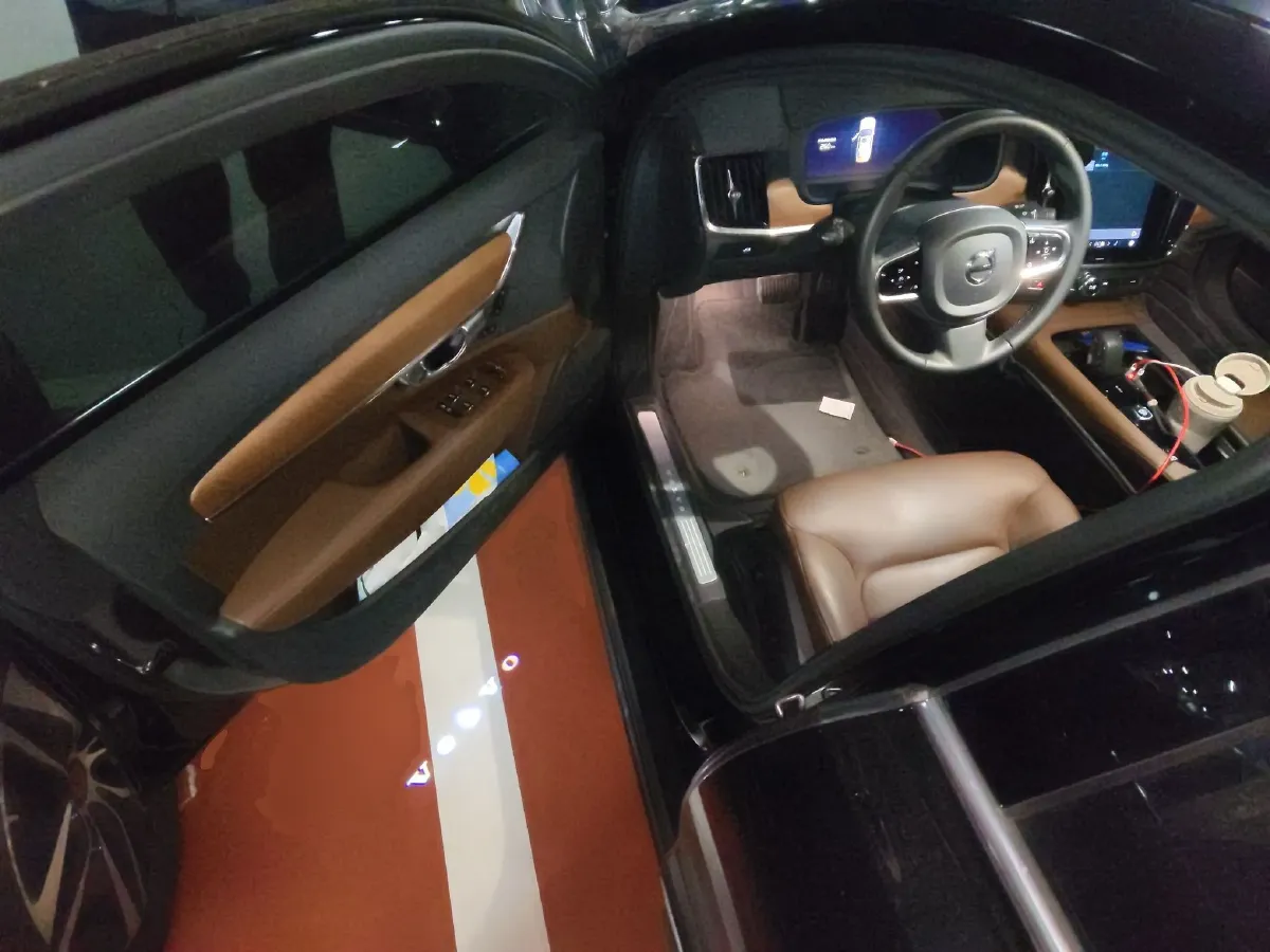 2024 Audi Q5L Sportback 2.0T 190HP L4 7DCT,autocango,china used car exporter,china ev exporter,chinese used car exporter,chinese used ev exporter