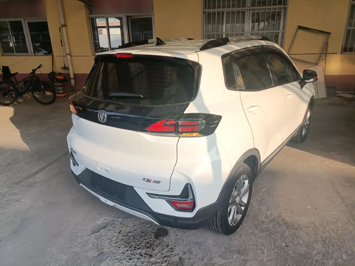 2021 ChangAn CS15 1.5L 107HP L4 5DCT,autocango,china used car exporter,china ev exporter,chinese used car exporter,chinese used ev exporter
