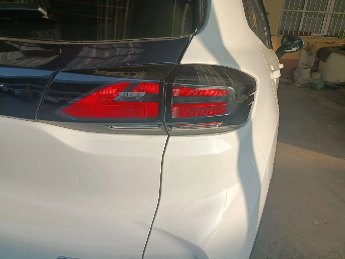 2021 ChangAn CS15 1.5L 107HP L4 5DCT,autocango,china used car exporter,china ev exporter,chinese used car exporter,chinese used ev exporter